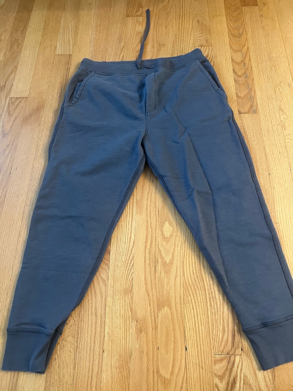 Leallo Classic Drawstring Jogger Pants in Slate gray